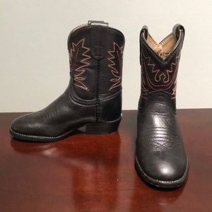 Never worn kids cowboy boots size 6 (toddler)